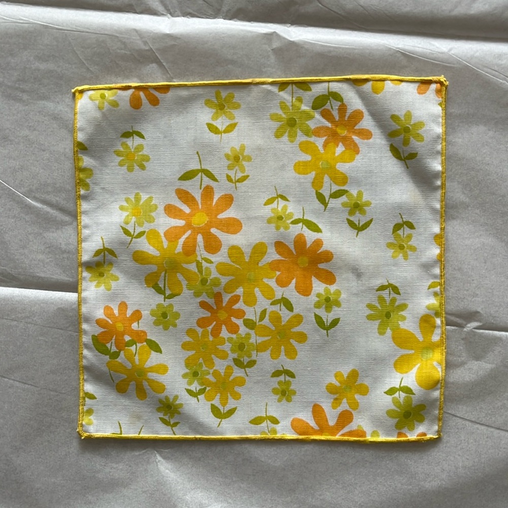 Vintage dolly yellow white green orange square